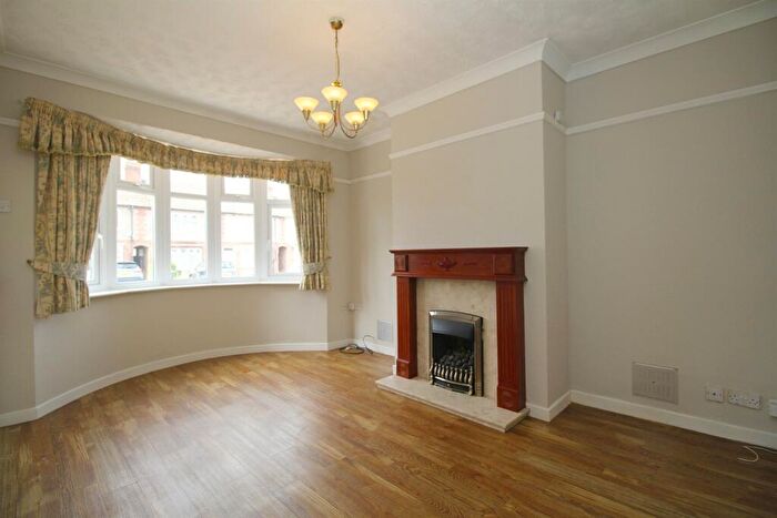 3 Bedroom End Of Terrace House To Rent In Whitehouse Ave, Loughborough, LE11