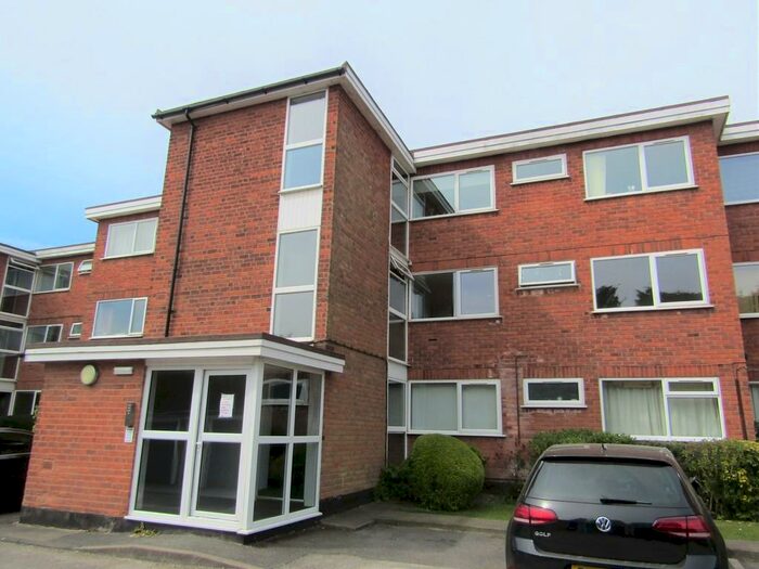 2 Bedroom Apartment To Rent In Lichfield Road, Four Oaks, Sutton Coldfield, B74