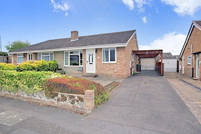 3 Bedroom Semi-Detached Bungalow For Sale In Froyle Close, Allington, Maidstone, ME16