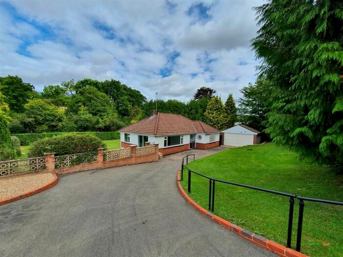 3 Bedroom Detached House To Rent In Forest Drive, Kingswood, Tadworth, KT20