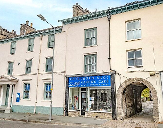 4 Bedroom Terraced House For Sale In Stramongate, Kendal, Cumbria, LA9