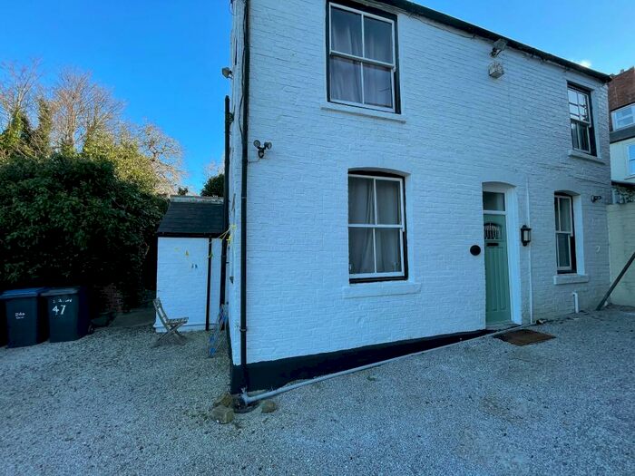 3 Bedroom Detached House To Rent In Claypath, Durham, DH1