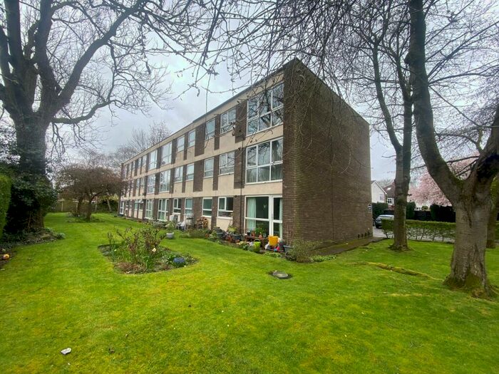 2 Bedroom Apartment To Rent In Grosvenor Court, Ashton Lane, Sale, M33