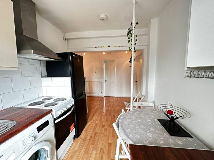 3 Bedroom Terraced House To Rent In Stondon Walk, London, E6