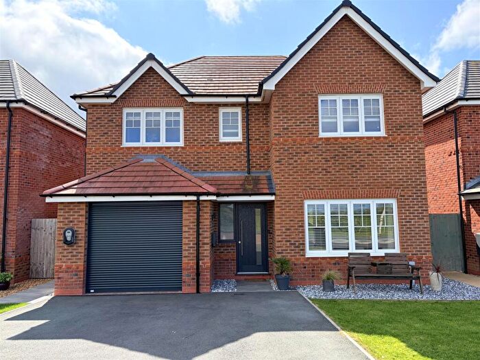 4 Bedroom Detached House For Sale In Ennerdale Avenue, Warton, PR4