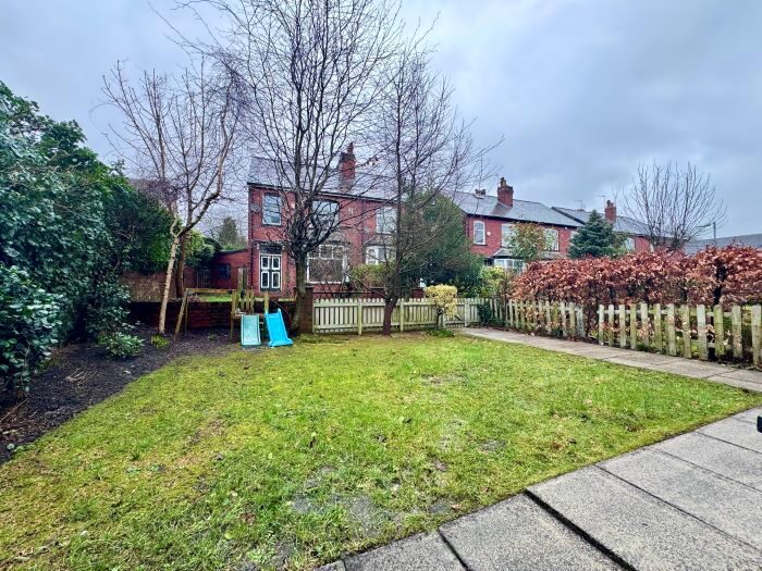 5 Bedroom Semi-Detached House For Sale In Lightburne Avenue, Bolton, BL1