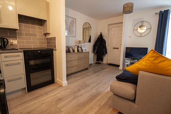 1 Bedroom Apartment For Sale In Vallis Court, Frome, BA11