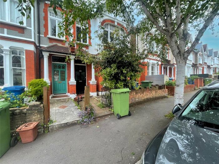 1 Bedroom House To Rent In Holmdene Avenue, London, SE24