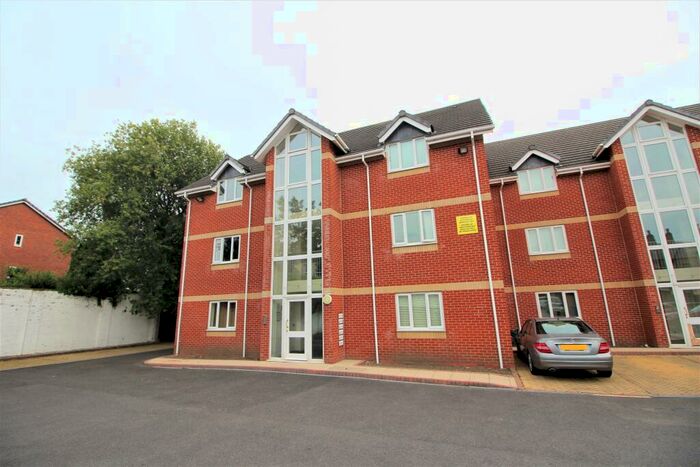 1 Bedroom Flat To Rent In John Peel Court, Bury, BL8