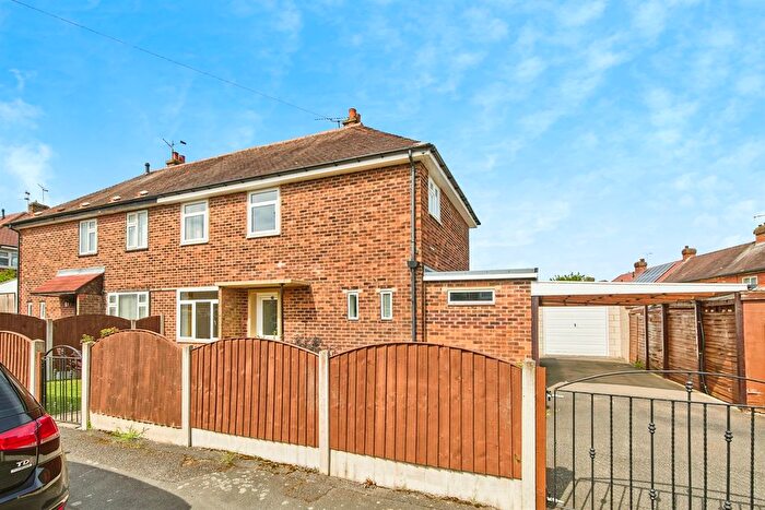 3 Bedroom Semi-Detached House For Sale In Macaulay Street, Sinfin, Derby, DE24