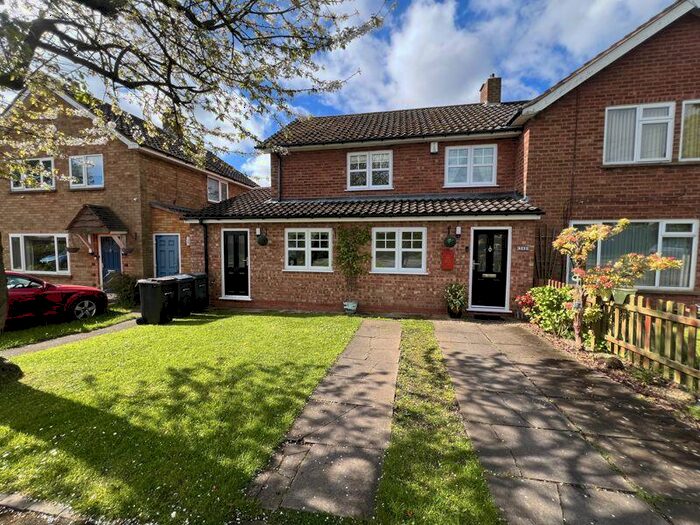 3 Bedroom Semi-Detached House For Sale In Lindridge Road, Sutton Coldfield, B75