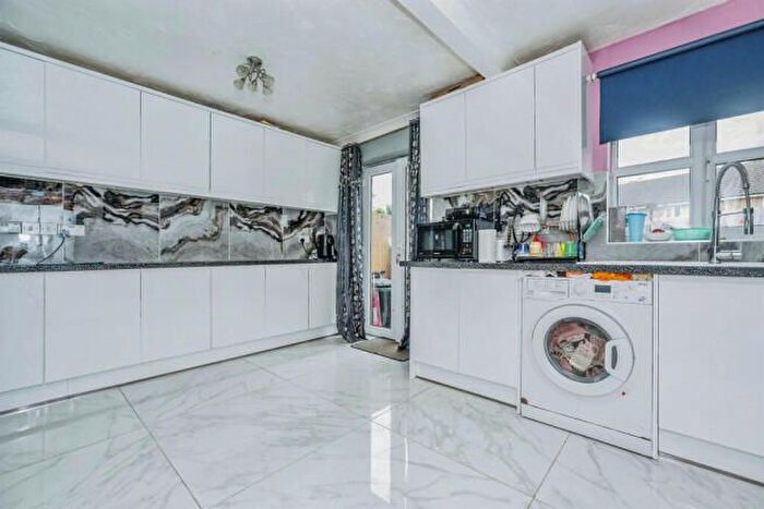 3 Bedroom Terraced House For Sale In Mary Rose Close, Grays, RM16