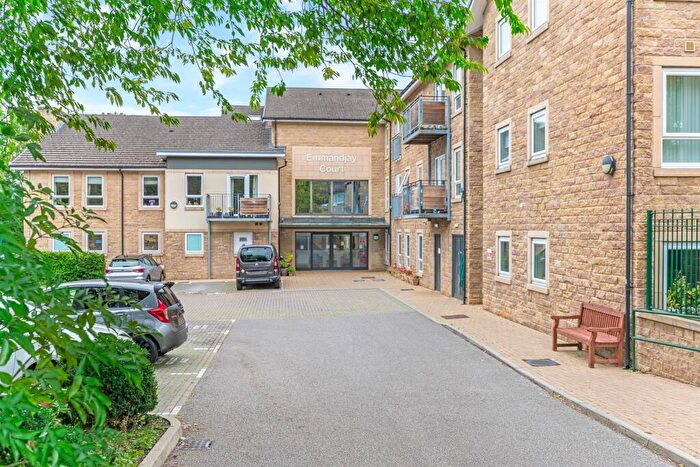 2 Bedroom Retirement Property For Sale In Valley Drive, Ilkley, LS29