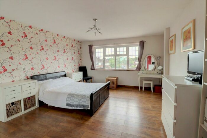 5 Bedroom Semi-Detached House For Sale In Ashley Drive, Penn, High Wycombe, HP10