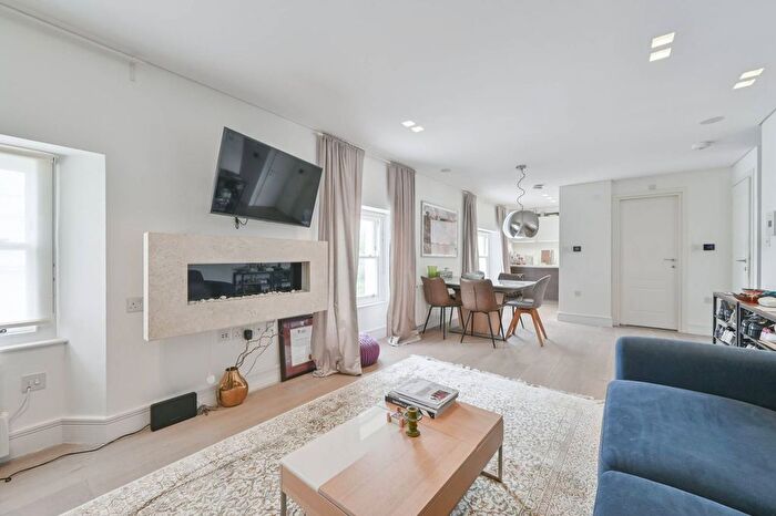 3 Bedroom Flat For Sale In Princes Square, Bayswater, London, W2