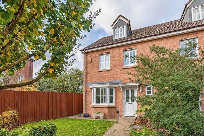 4 Bedroom Semi-Detached House For Sale In Laxton Grove, Solihull, B91