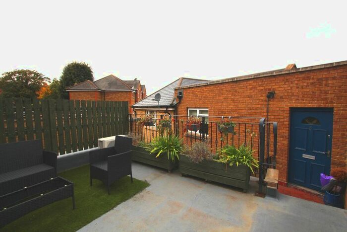 2 Bedroom Maisonette To Rent In Heather Place, Esher, KT10