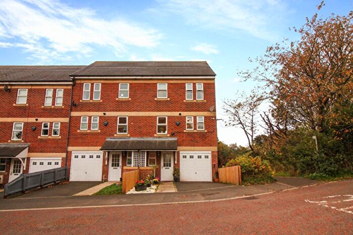 3 Bedroom Semi-Detached House For Sale In Moss Side, Gateshead, NE9