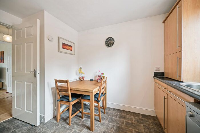 2 Bedroom Flat For Sale In Cypress Lane, Hamilton, Lanarkshire, ML3