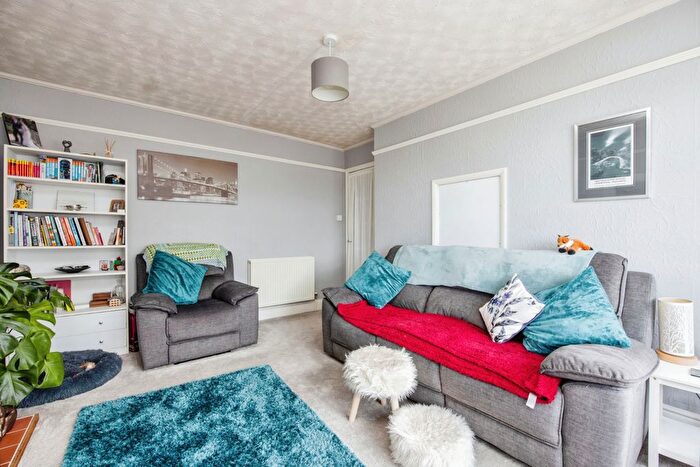 2 Bedroom Flat For Sale In Marcus Hill, Newquay, Cornwall, Cornwall, TR7