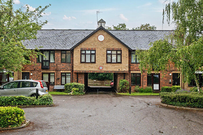 1 Bedroom Apartment For Sale In Erith Road, Belvedere, DA17