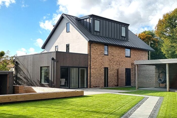 5 Bedroom Detached House For Sale In Purbrook, Hampshire, PO7