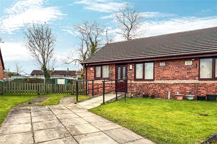 2 Bedroom Semi-Detached Bungalow For Sale In Thorntree Close, Manchester, Greater Manchester, M9