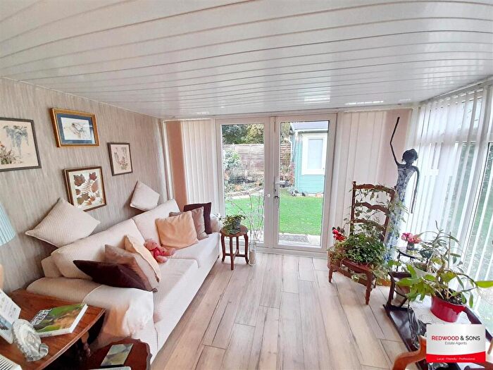 2 Bedroom Semi-Detached Bungalow For Sale In Spinney Walk, Barnham, PO22