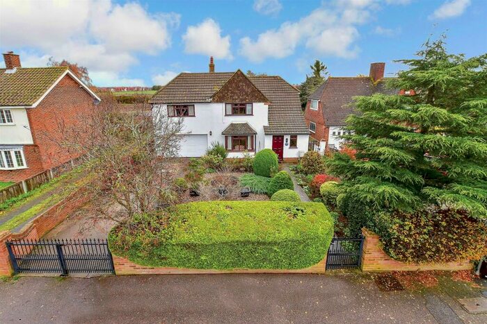 4 Bedroom Detached House For Sale In Johns Green, Sandwich, Kent, CT13