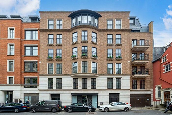 2 Bedroom Flat To Rent In Arlington Street, St James's, SW1A