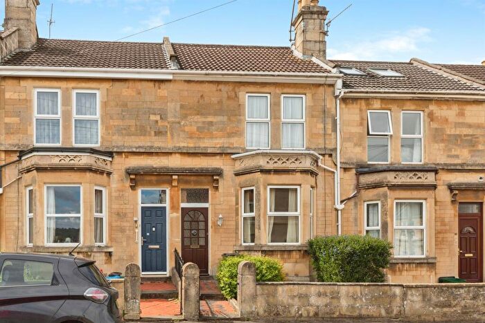 3 Bedroom Terraced House For Sale In Ringwood Road, Bath, BA2