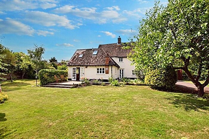 3 Bedroom Detached House To Rent In Rosemary Lane, Haddenham, HP17
