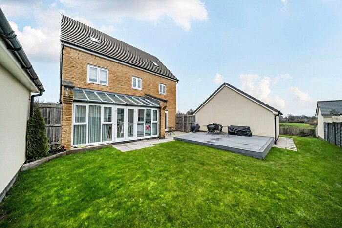 5 Bedroom Detached House For Sale In Albion Crescent, Corsham, SN13