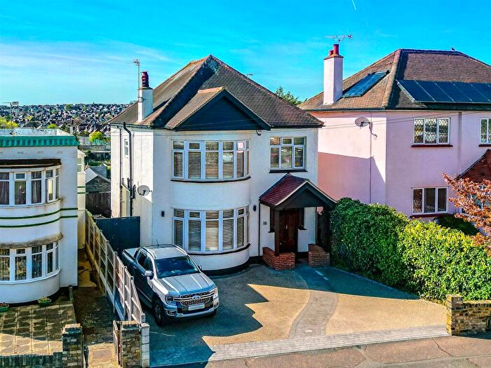 4 Bedroom Detached House For Sale In Crowstone Road, Westcliff-On-Sea, SS0