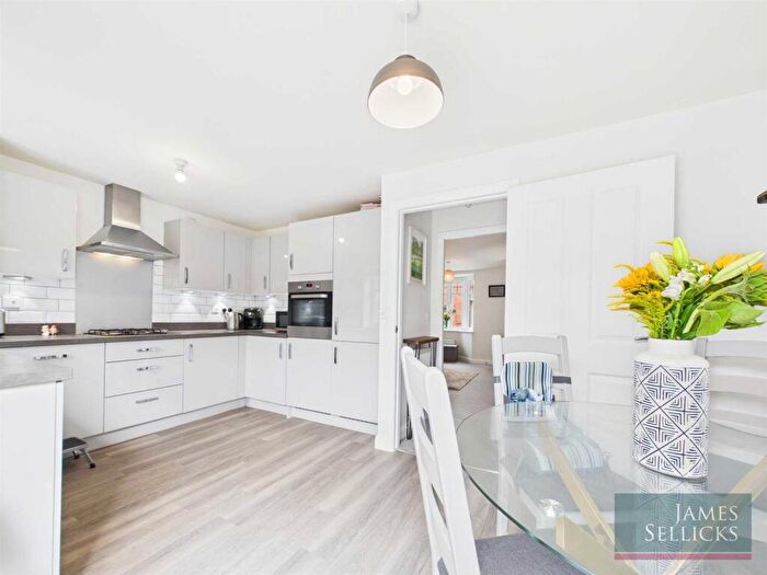 3 Bedroom Semi-Detached House For Sale In Garner Way, Fleckney, Leicestershire, LE8