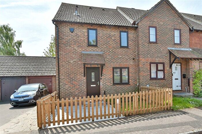 1 Bedroom End Terrace House For Sale In Tintagel Gardens, Strood, Rochester, Kent, ME2