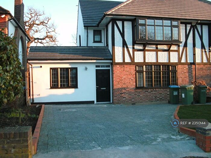 5 Bedroom Semi-Detached House To Rent In Crown Woods Way, London, SE9