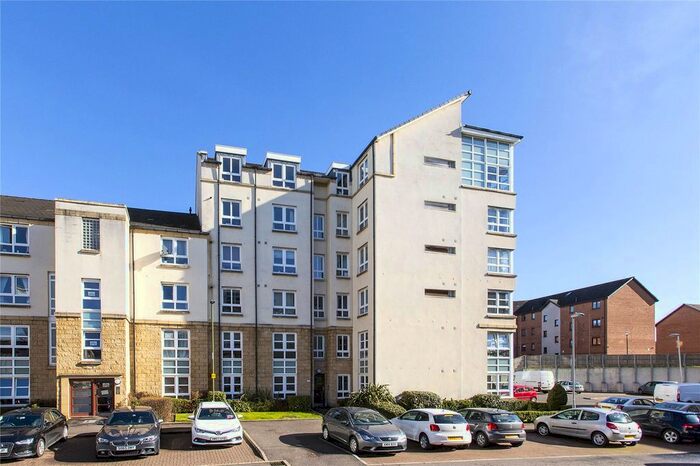 2 Bedroom Flat To Rent In Bethlehem Way, Lochend Road, Edinburgh, EH7