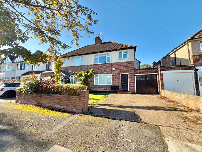 1 Bedroom Flat For Sale In Albert Road, Harrow, HA2