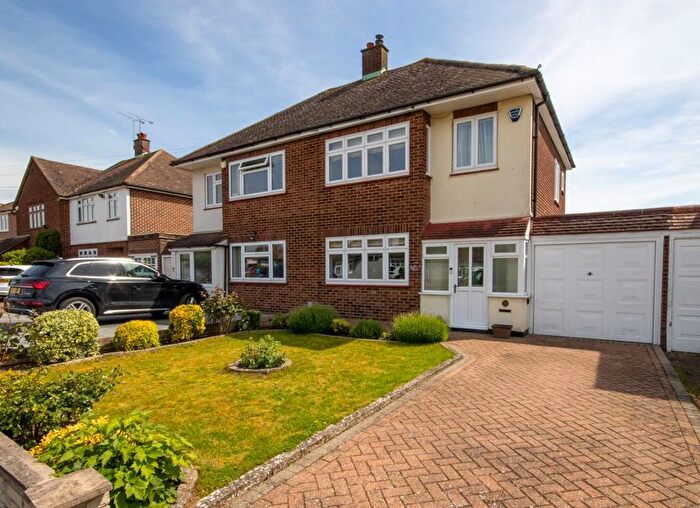 3 Bedroom Semi-Detached House For Sale In Clavering Gardens, West Horndon, Brentwood, CM13