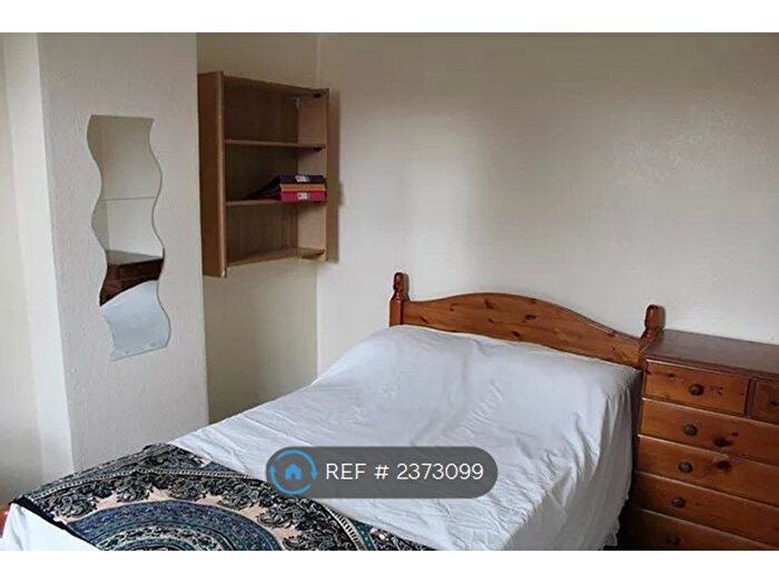 5 Bedroom Terraced House To Rent In Denmark Road, Northampton, NN1