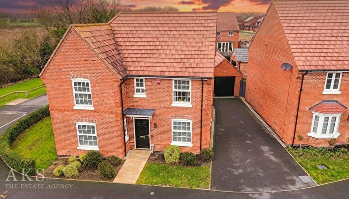 4 Bedroom Detached House For Sale In Whitsome Road, Derby, DE24