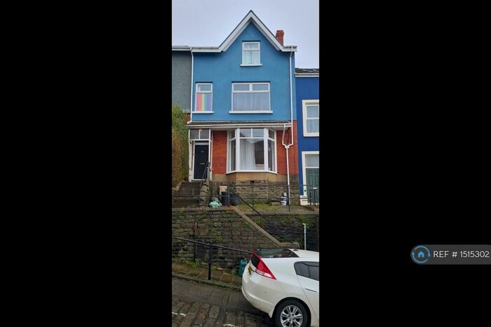 7 Bedroom Terraced House To Rent In Constitution Hill, Swansea, SA1