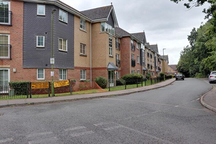 1 Bedroom Apartment For Sale In Priestley Road, Stevenage, Hertfordshire, SG2
