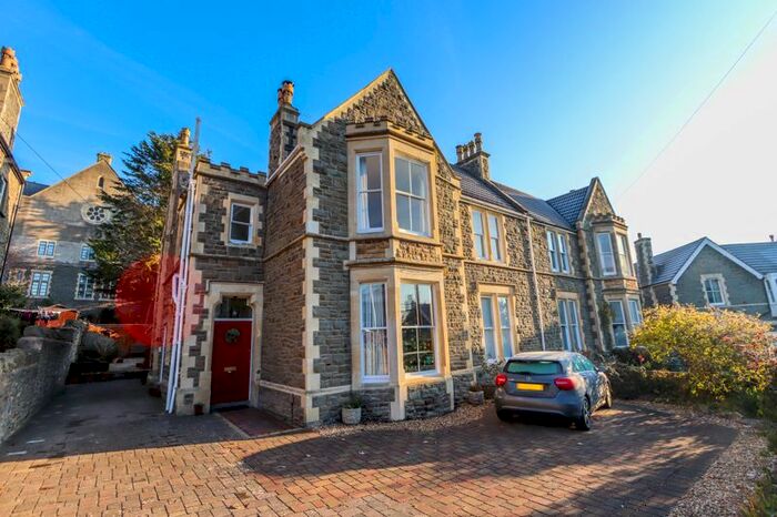 2 Bedroom Flat To Rent In Madeira Road, Clevedon, BS21