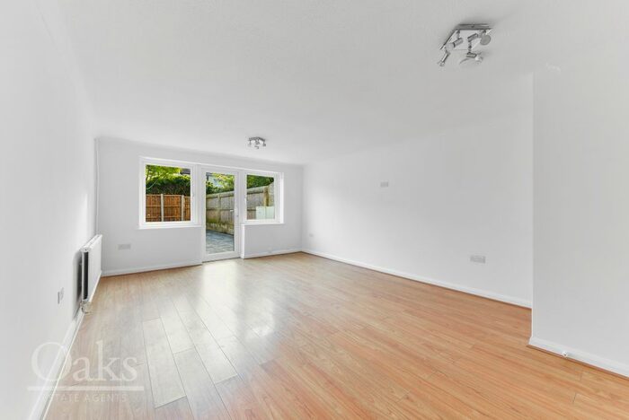 2 Bedroom Terraced House To Rent In St. Lukes Close, Woodside, Croydon, SE25