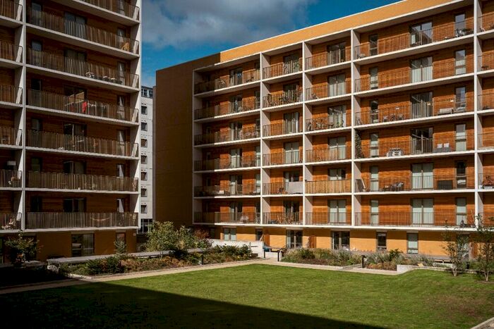 1 Bedroom Apartment To Rent In Leeds City Centre, LS11