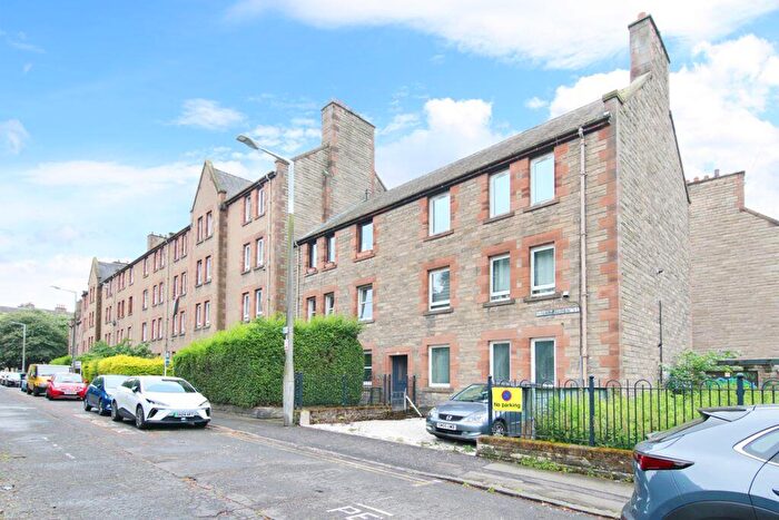 2 Bedroom Flat For Sale In / South Sloan Street, Leith Walk, Edinburgh, EH6