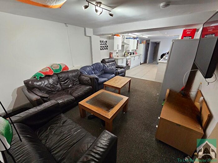 7 Bedroom Terraced House To Rent In Dawlish Road, Birmingham, B29