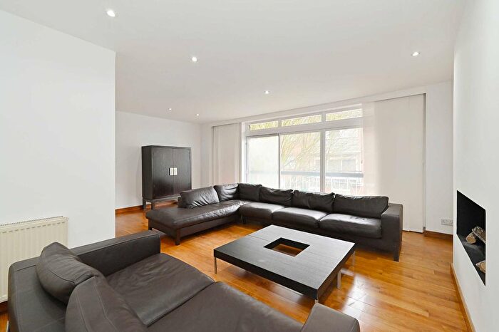 4 Bedroom Detached House To Rent In Chester Close North, Regent's Park, London, NW1